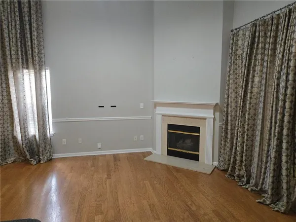 $2,300 | 2581 Laurel Circle Northwest, Atlanta, GA 30311