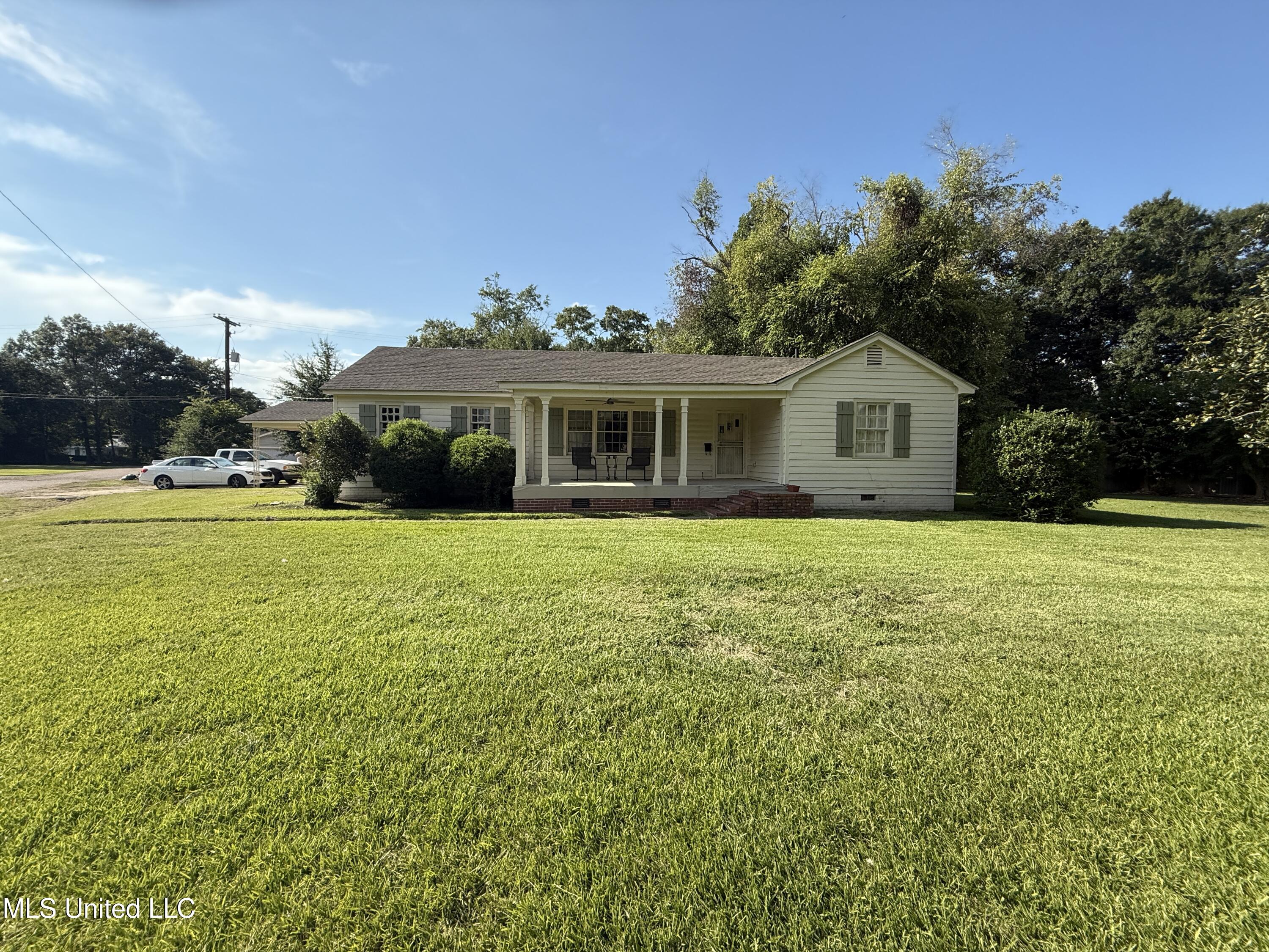 501 Macarthur Avenue Greenwood, MS 38930 - Photo 20 of 23 IMG_1290