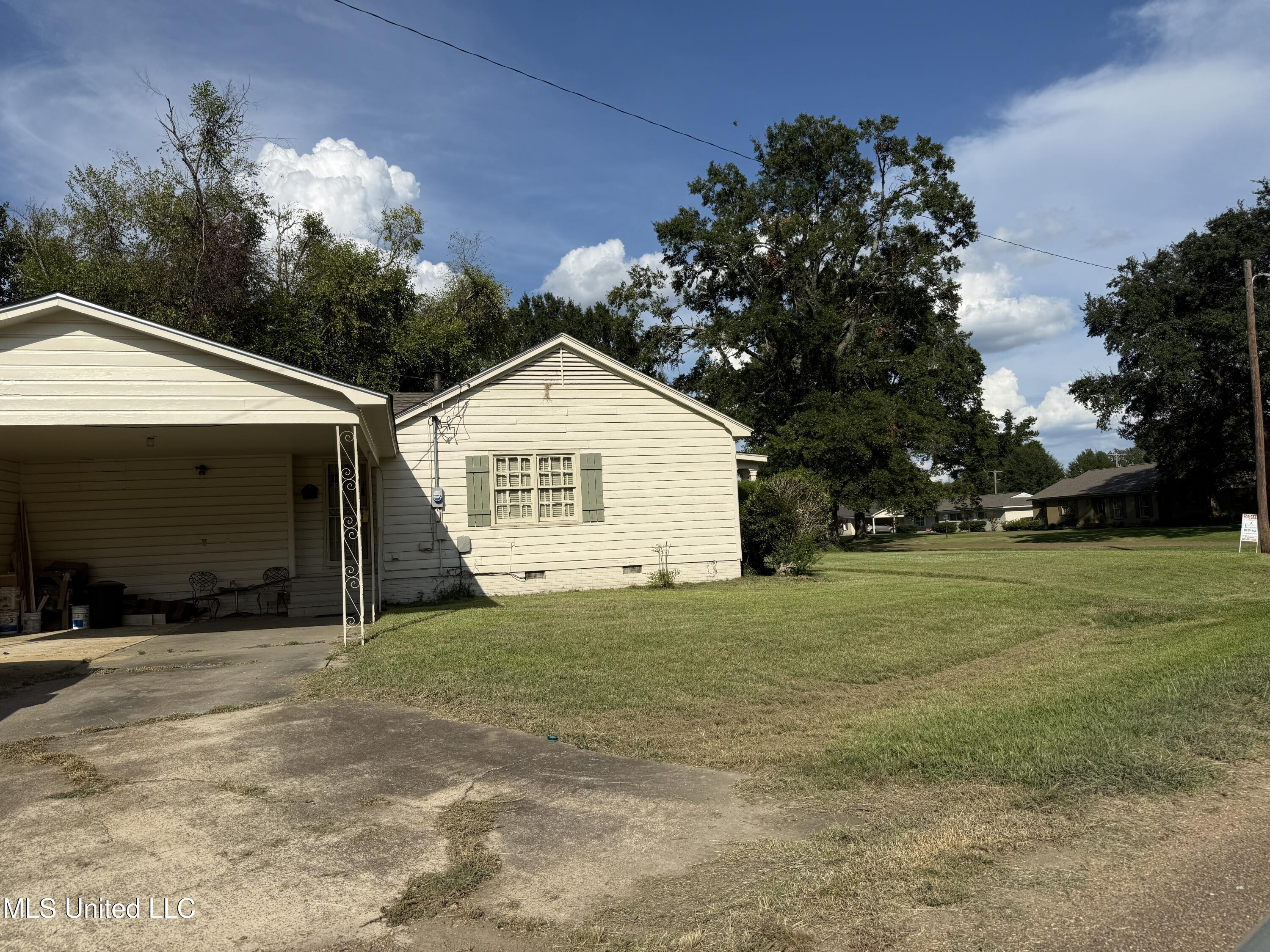 501 Macarthur Avenue Greenwood, MS 38930 - Photo 23 of 23 IMG_1293