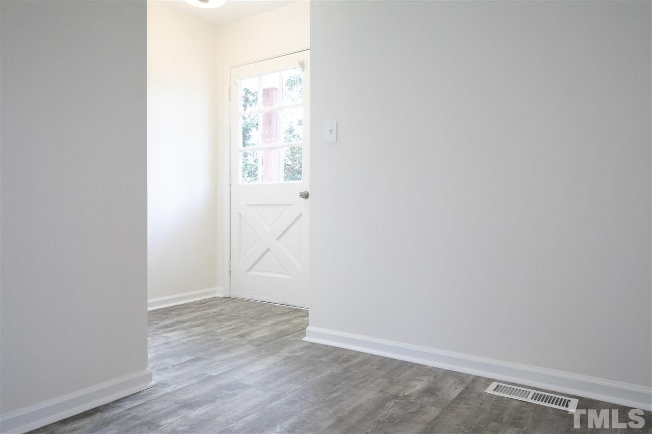 8601 Manns Loop Road Apex, NC 27539 - Photo 3 of 25 Gallery Image 3