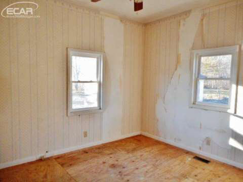 1310 West Mount Morris Road Mount Morris, MI 48458 - Photo 7 of 18 20453192-6.JPG