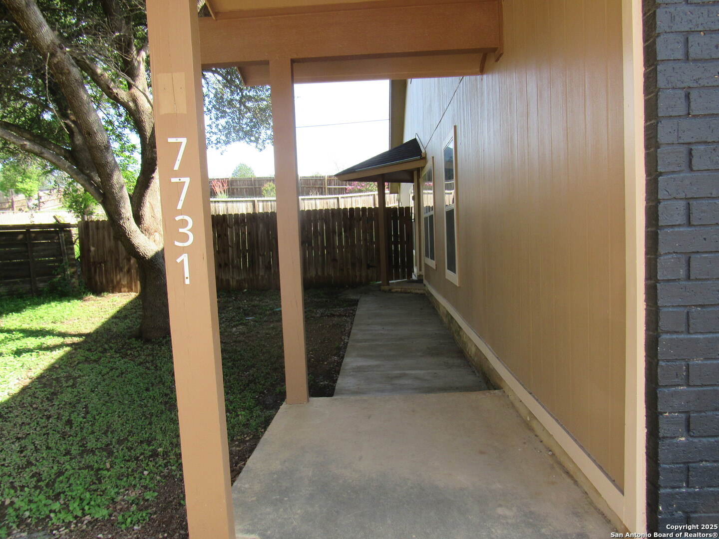 7731 Clear Ridge Drive San Antonio, TX 78239 - Photo 11 of 54