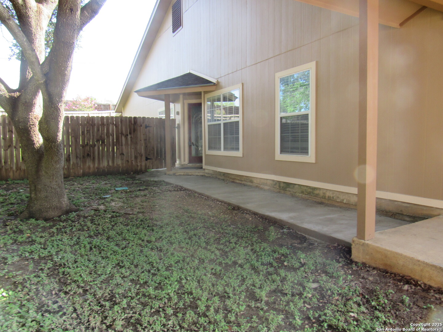 7731 Clear Ridge Drive San Antonio, TX 78239 - Photo 9 of 54 a view of a backyard
