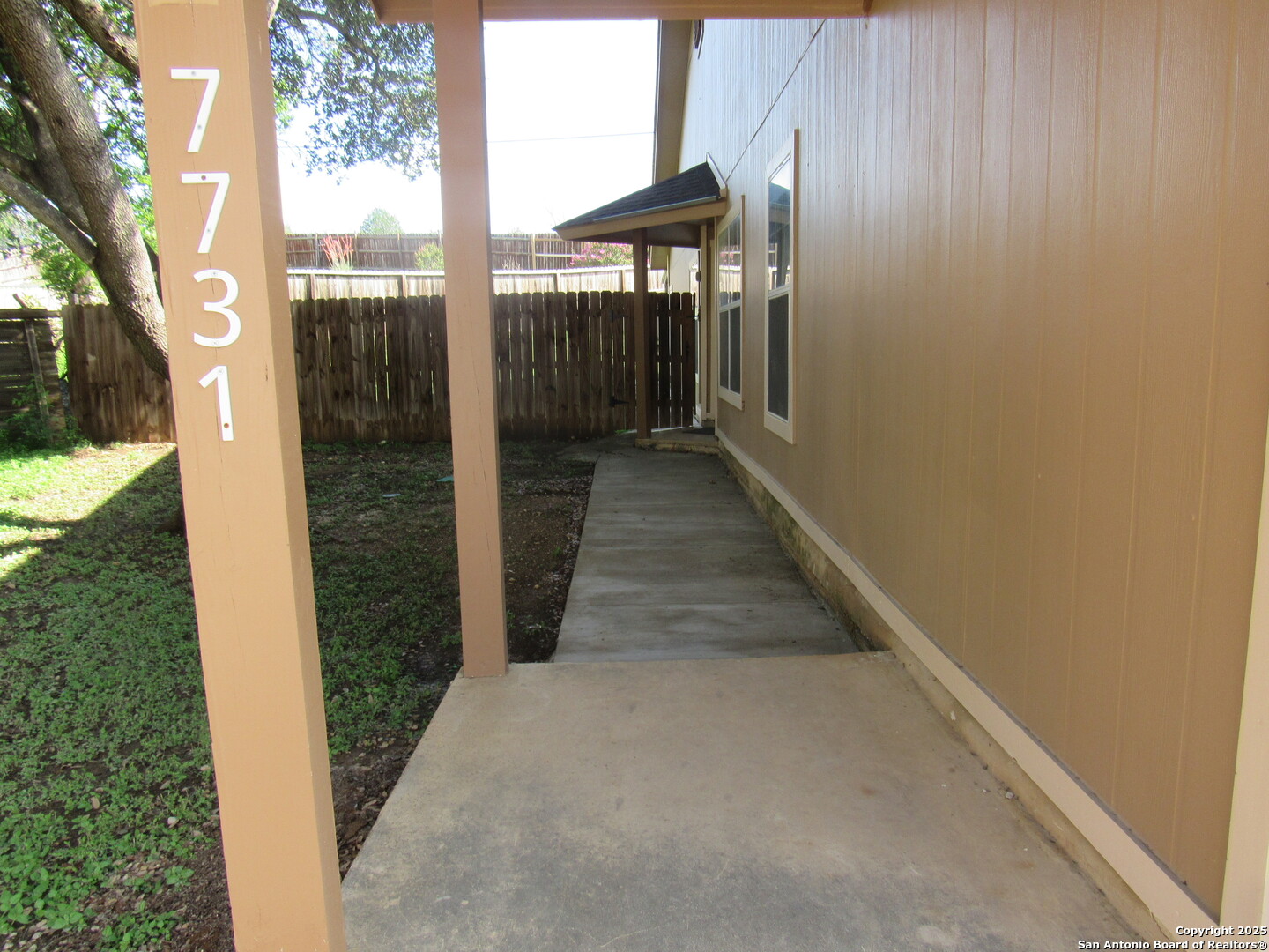 7731 Clear Ridge Drive San Antonio, TX 78239 - Photo 10 of 54