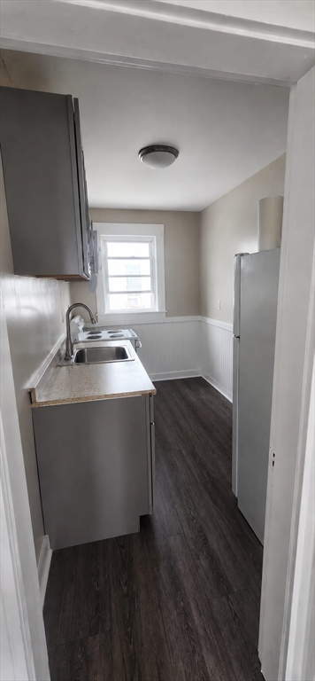 45 Phillips Street, Unit 3 Lawrence, MA 01843 - Photo 4 of 10