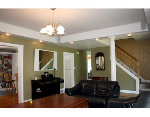 16 Red Barn Road Wayland, MA 01778 - Photo 9 of 26