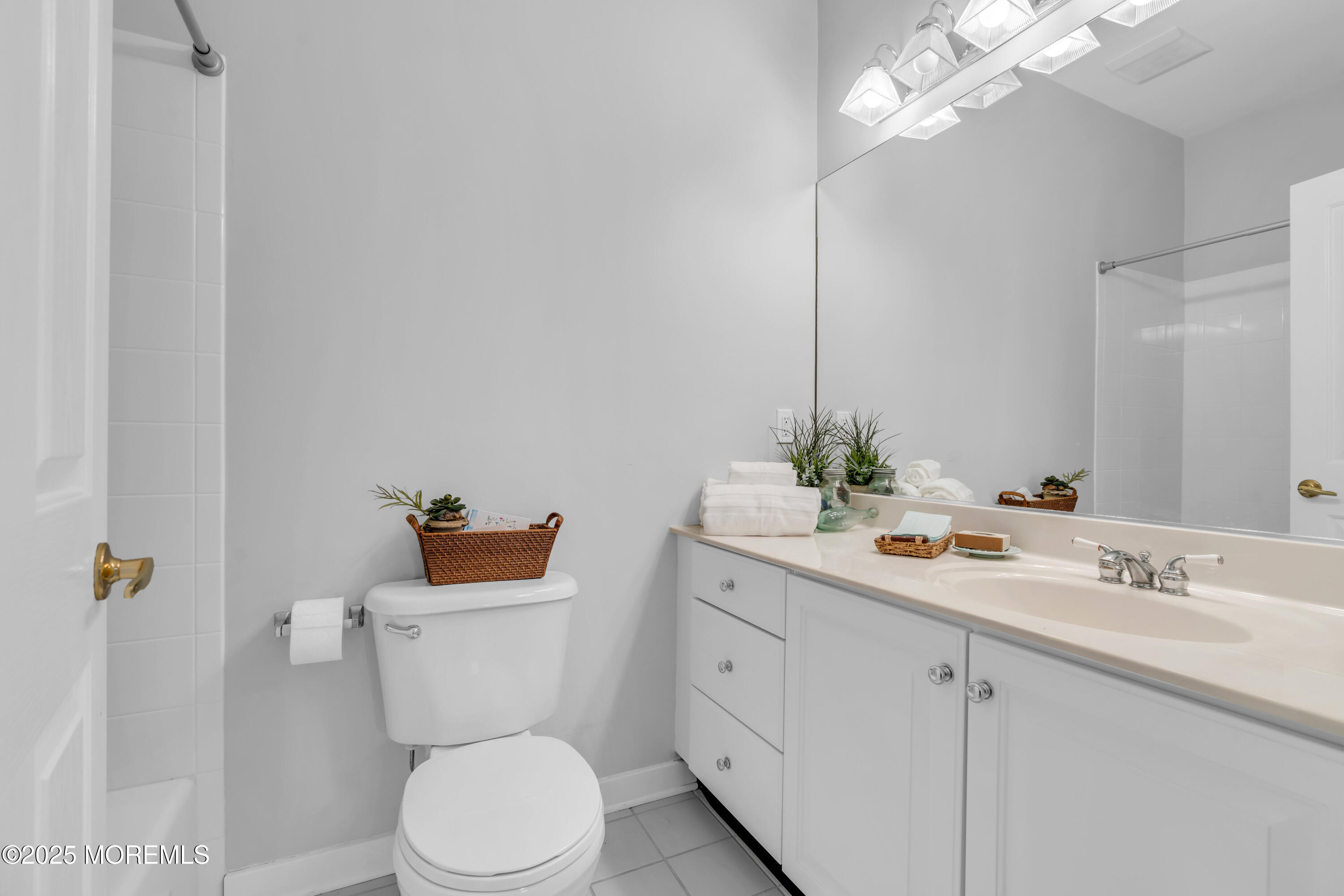 239 Beach Front, Unit 3 Manasquan, NJ 08736 - Photo 40 of 100 042_dsc09307_155