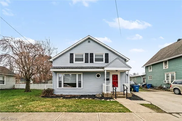 $1,695 | 5425 Ohio Street, Vermilion, OH 44089