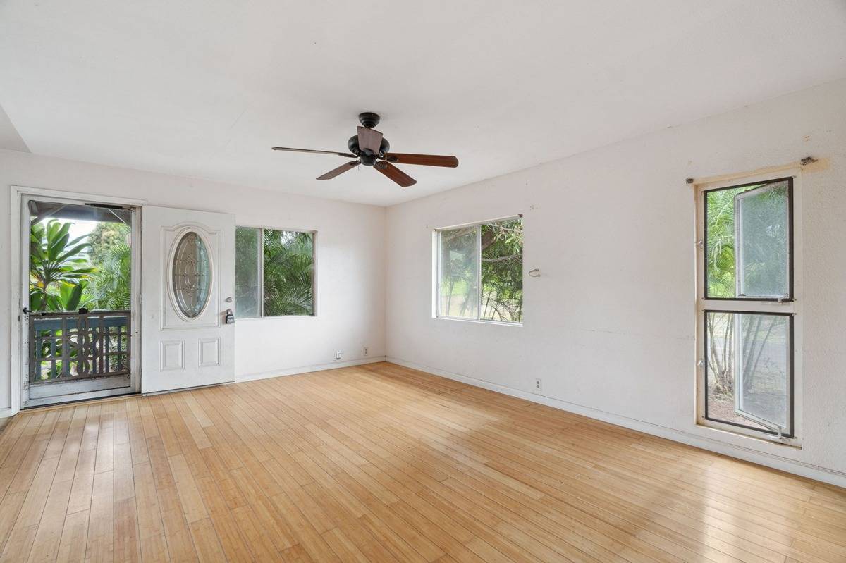 5053 Menehune Road Waimea, HI 96796 - Photo 4 of 30 Gallery Image 4