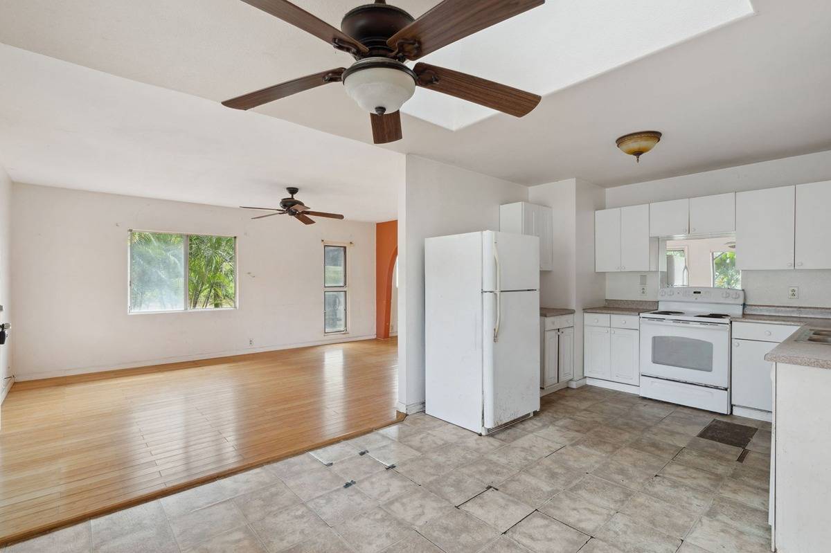 5053 Menehune Road Waimea, HI 96796 - Photo 10 of 30 Gallery Image 10