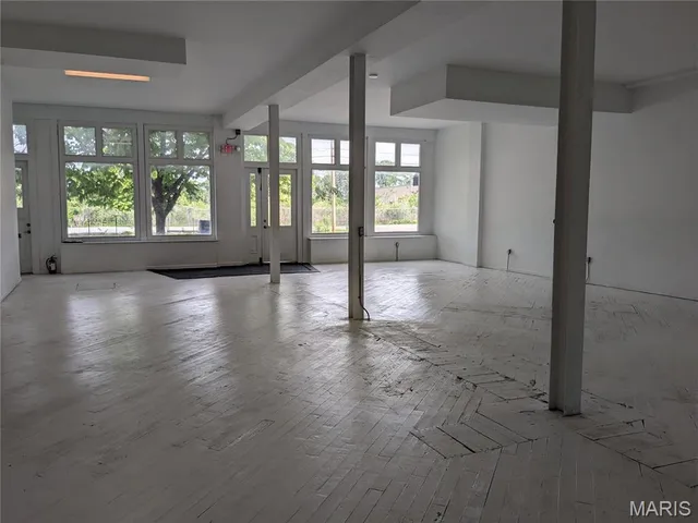 $399,900 | 7413 South Broadway, St. Louis, MO 63111