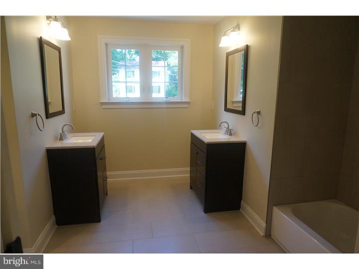 236 Valley View Road Berwyn, PA 19312 - Photo 20 of 25 Bathroom