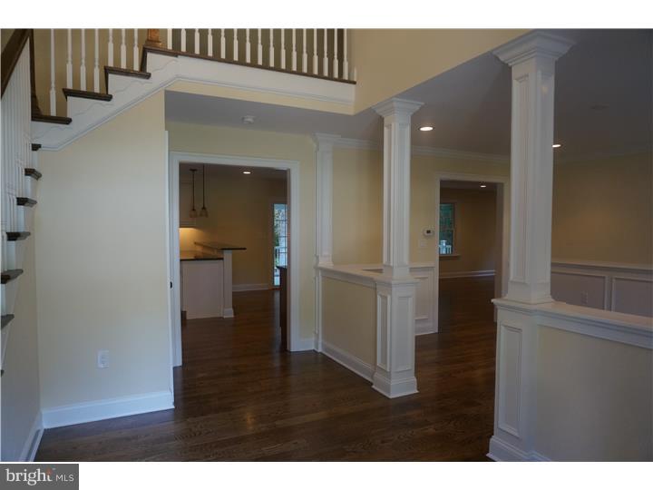 236 Valley View Road Berwyn, PA 19312 - Photo 3 of 25 Foyer