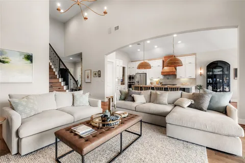 $1,350,000 | 183 Pistachio Cove, Driftwood, TX 78619