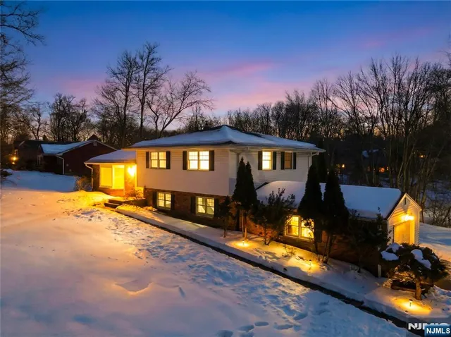 $1,299,000 | 1011 Washington Avenue South, Old Tappan, NJ 07675