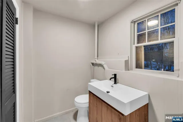 $1,299,000 | 1011 Washington Avenue South, Old Tappan, NJ 07675