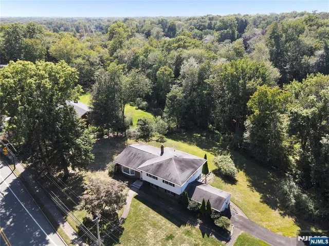 $1,299,000 | 1011 Washington Avenue South, Old Tappan, NJ 07675