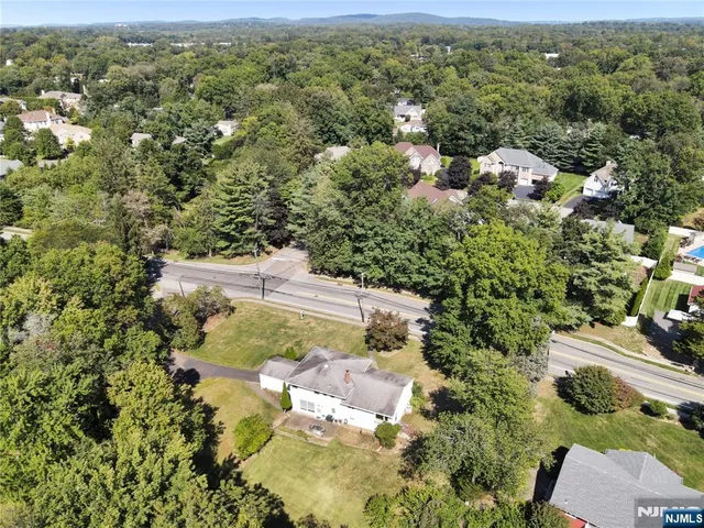 $1,299,000 | 1011 Washington Avenue South, Old Tappan, NJ 07675