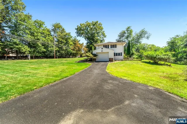 $1,299,000 | 1011 Washington Avenue South, Old Tappan, NJ 07675