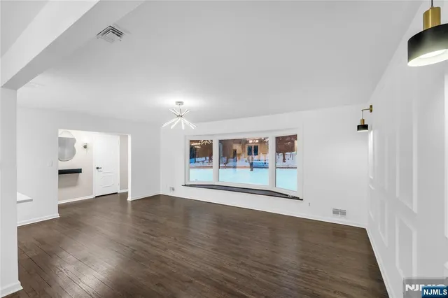 $1,299,000 | 1011 Washington Avenue South, Old Tappan, NJ 07675