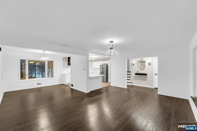 $1,299,000 | 1011 Washington Avenue South, Old Tappan, NJ 07675