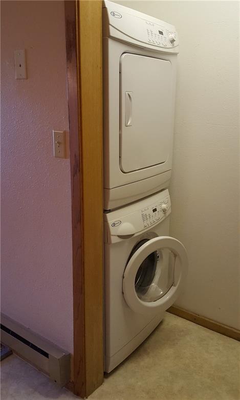 875 4 O Clock Road, Unit D1 Breckenridge, CO 80424 - Photo 15 of 25 a close up view of washer and dryer