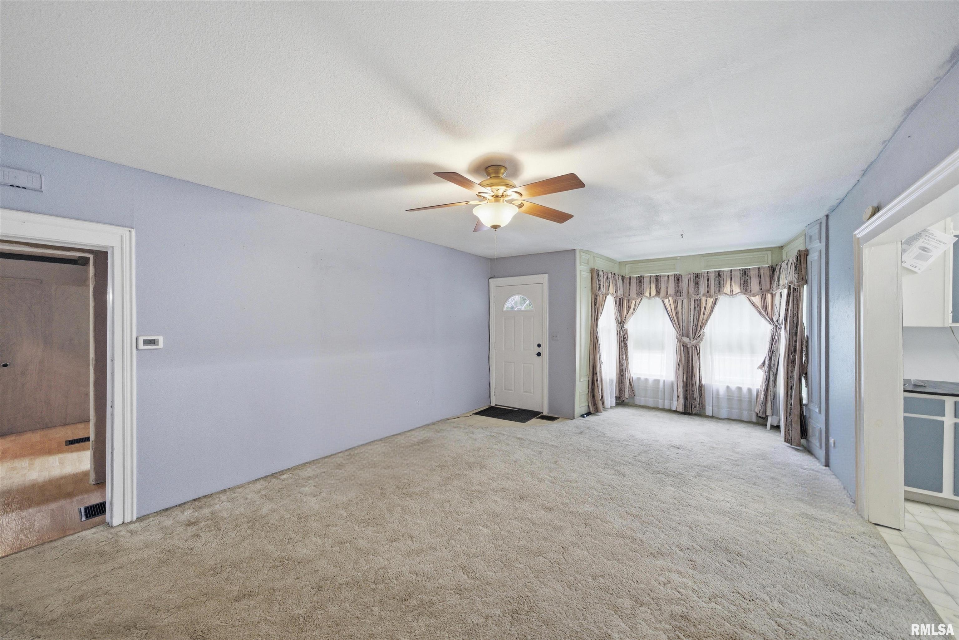 806 West 4th Street Delavan, IL 61734 - Photo 6 of 35