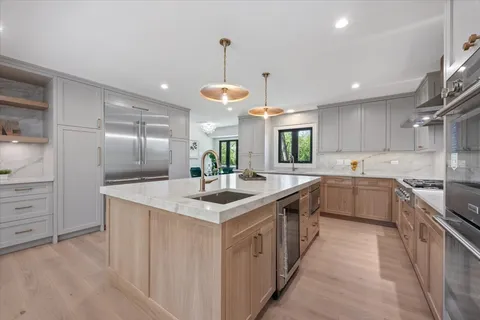 $2,699,900 | 1975 Sunset Ridge Road, Northfield, IL 60093
