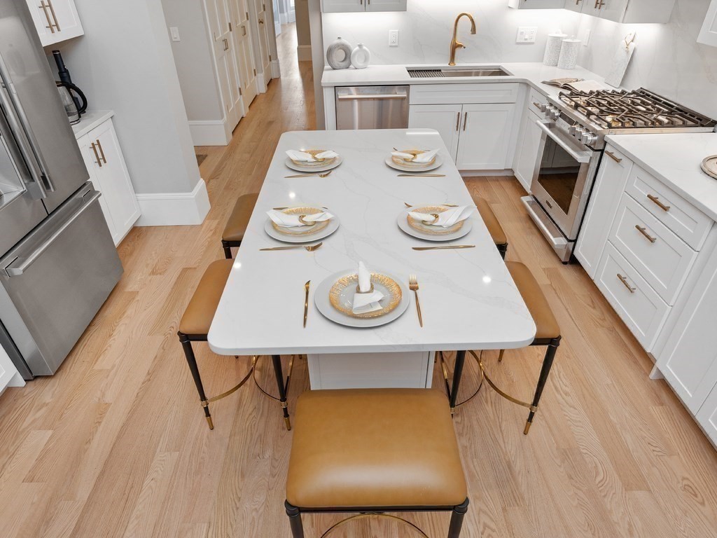 25 Bay State Road, Unit 1 Boston, MA 02215 - Photo 9 of 24 Gallery Image 9
