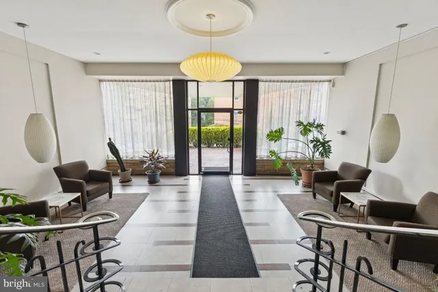 $288,000 | 111 Lee Avenue, Unit 110, Takoma Park, MD 20912