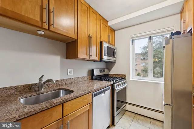$288,000 | 111 Lee Avenue, Unit 110, Takoma Park, MD 20912