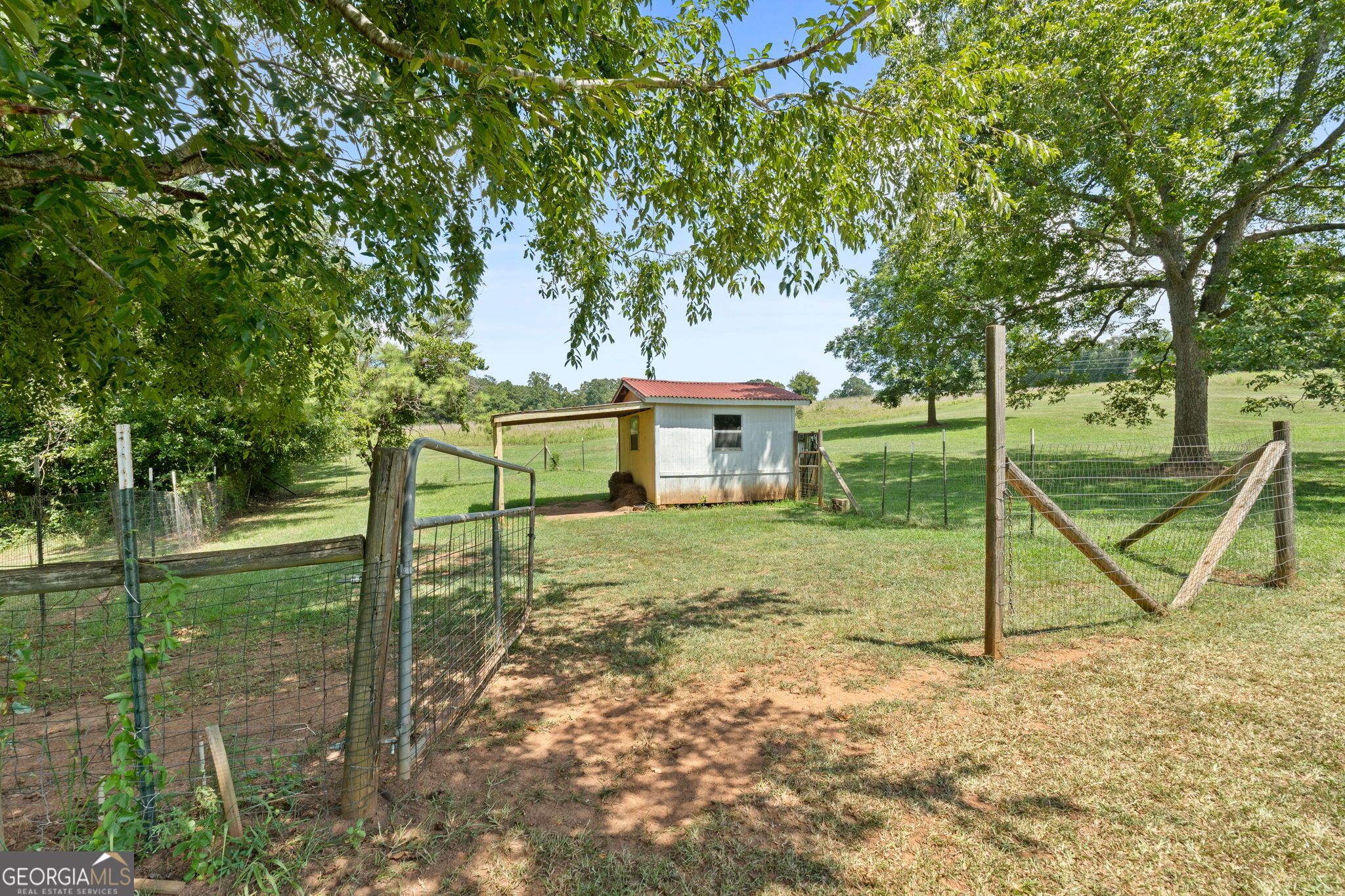 2050 North McDonough Road Griffin, GA 30223 - Photo 36 of 42 a view of a house with backyard