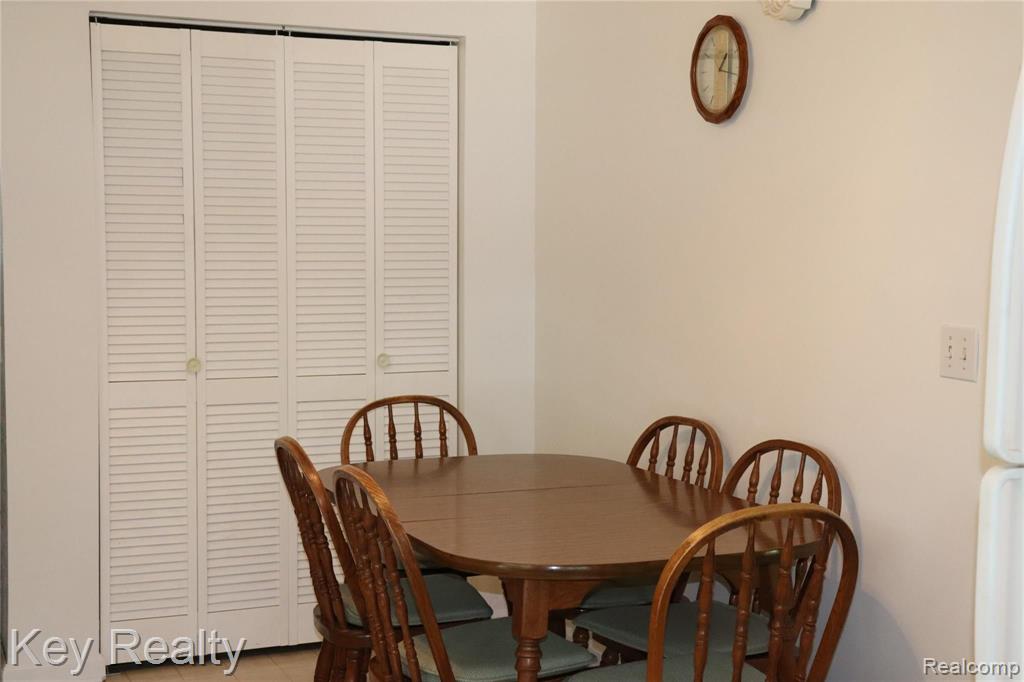 295 Carleton Rockwood Road Carleton, MI 48117 - Photo 10 of 19 Gallery Image 10