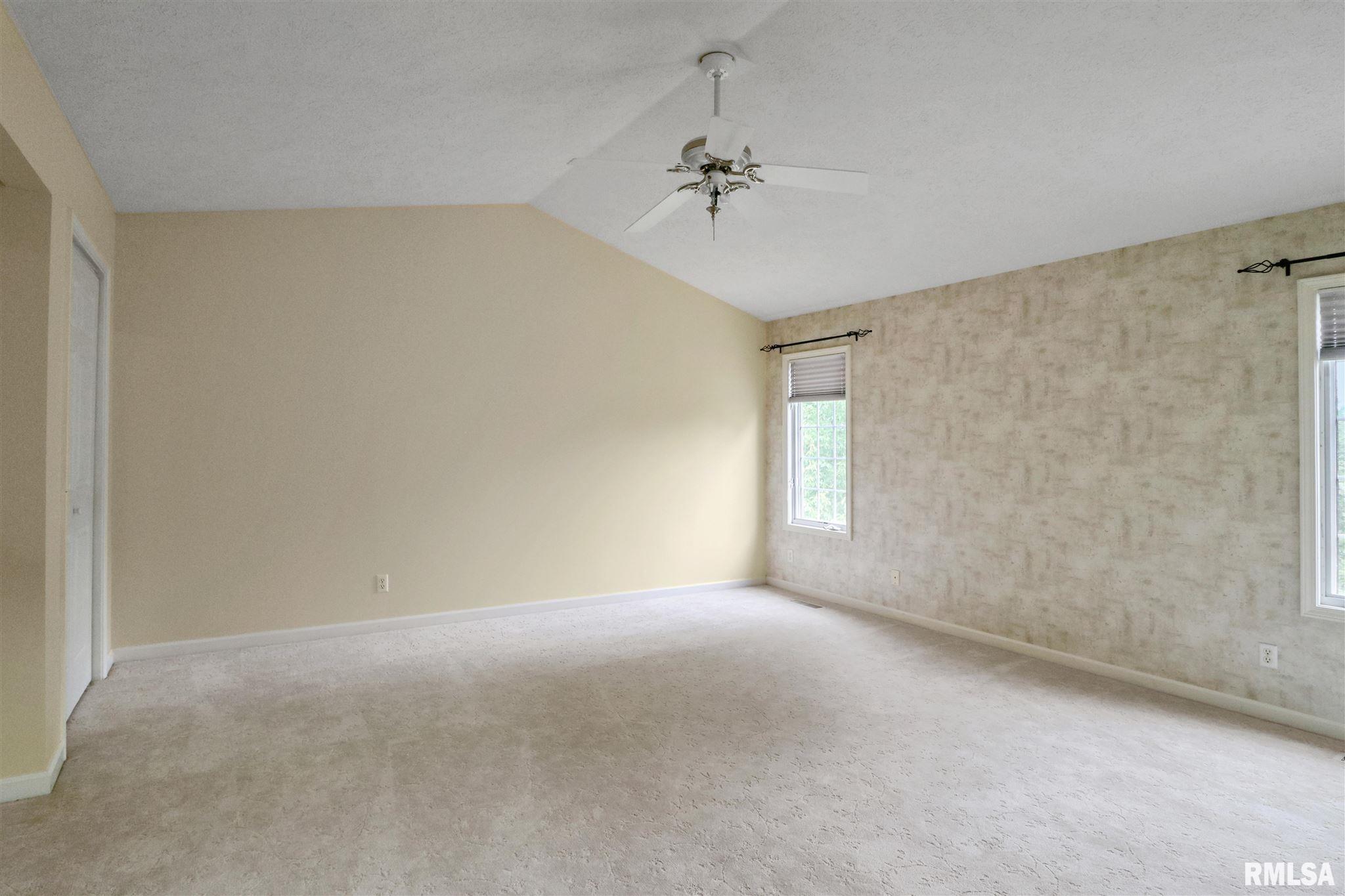 5212 North Rothmere Drive Peoria, IL 61615 - Photo 21 of 38