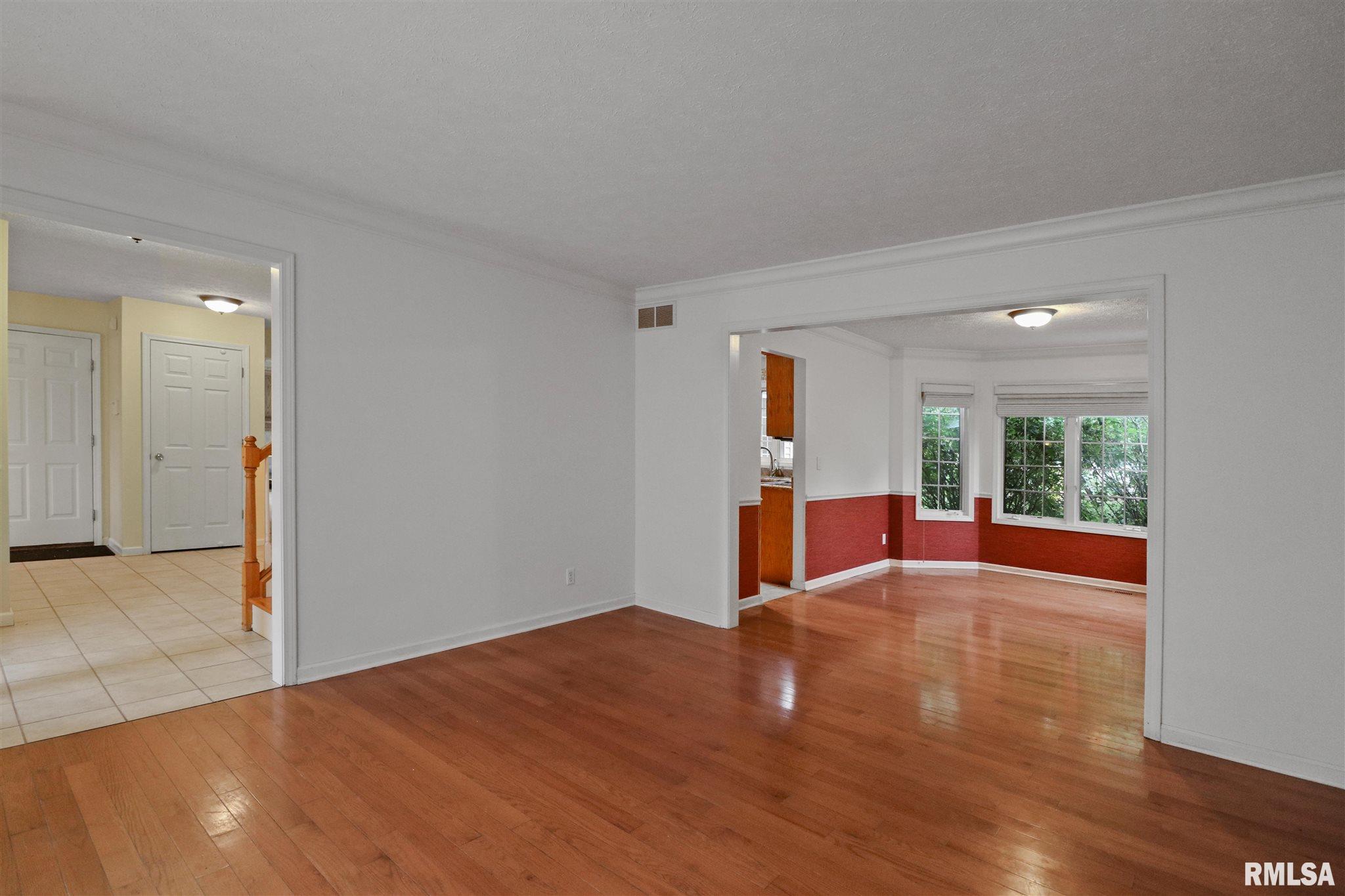 5212 North Rothmere Drive Peoria, IL 61615 - Photo 8 of 38