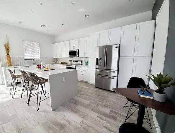 $3,500 | 3900 North 30th Street, Unit STE 2, Phoenix, AZ 85016
