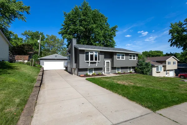 $255,000 | 4718 North Ripley Street, Davenport, IA 52806