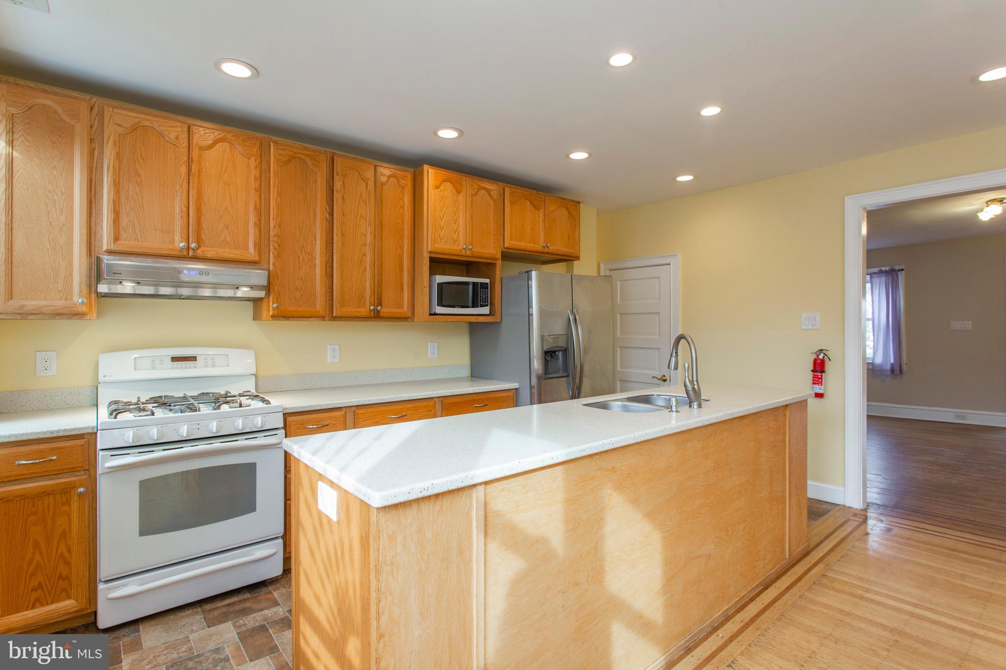 5658 Gainor Road Philadelphia, PA 19131 - Photo 14 of 34 Gallery Image 14