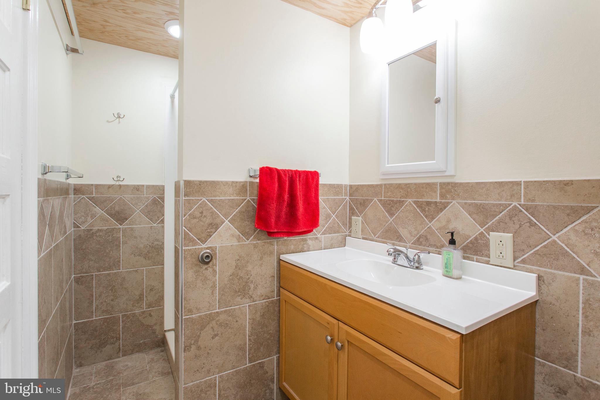 5658 Gainor Road Philadelphia, PA 19131 - Photo 32 of 34 Gallery Image 32