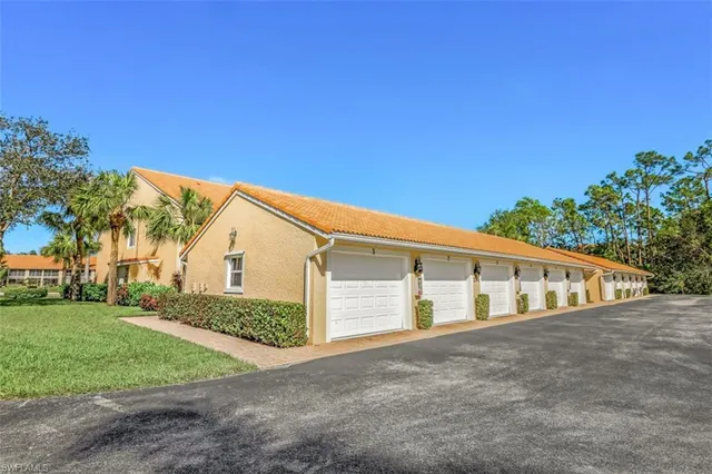 $6,500 | 2365 Bayou Lane, Unit 7003, Naples, FL 34112