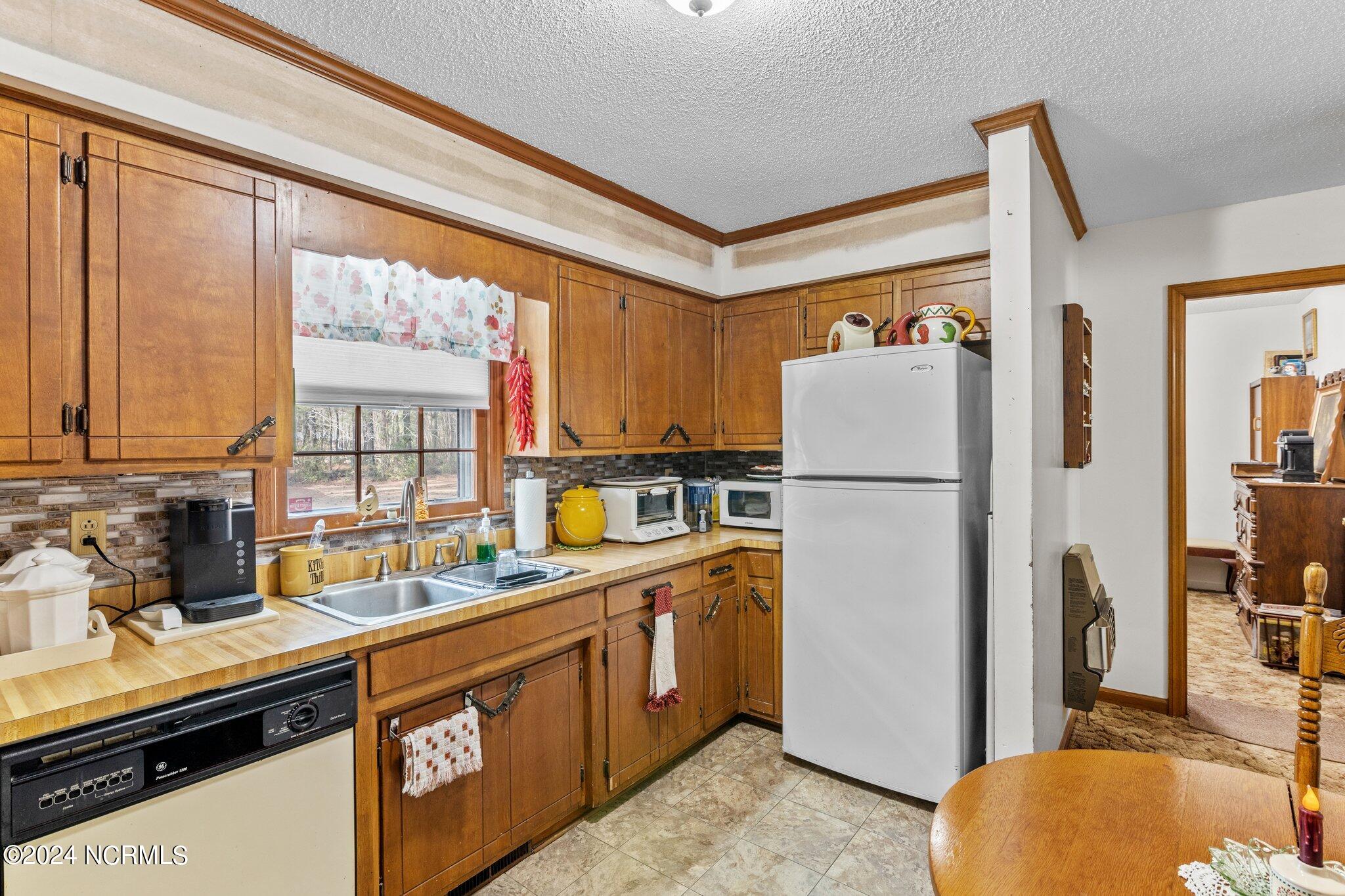 204 Fort Road New Bern, NC 28560 - Photo 19 of 42 20-web-or-mls-BLS_0045