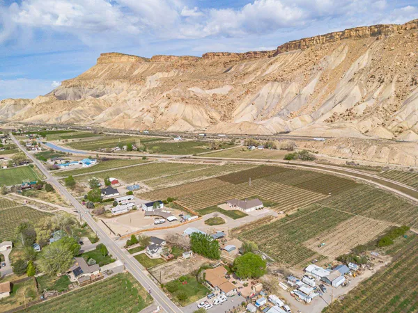 $2,259,000 | 3652 1/2 G 7/10 Road, Palisade, CO 81526