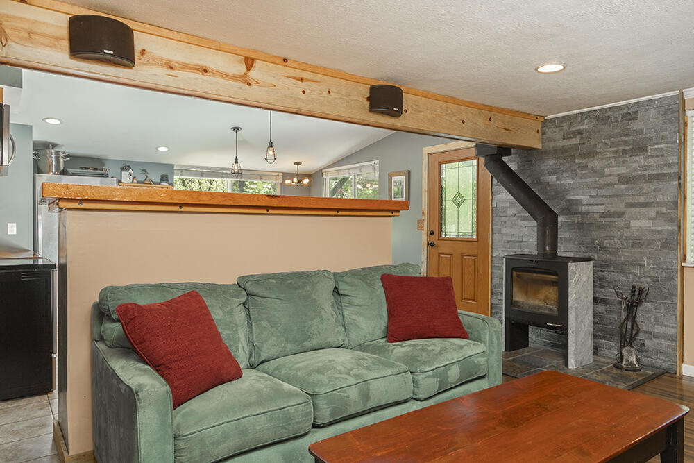 116 Upper Powell Creek Road Williams, OR 97544 - Photo 10 of 48 10