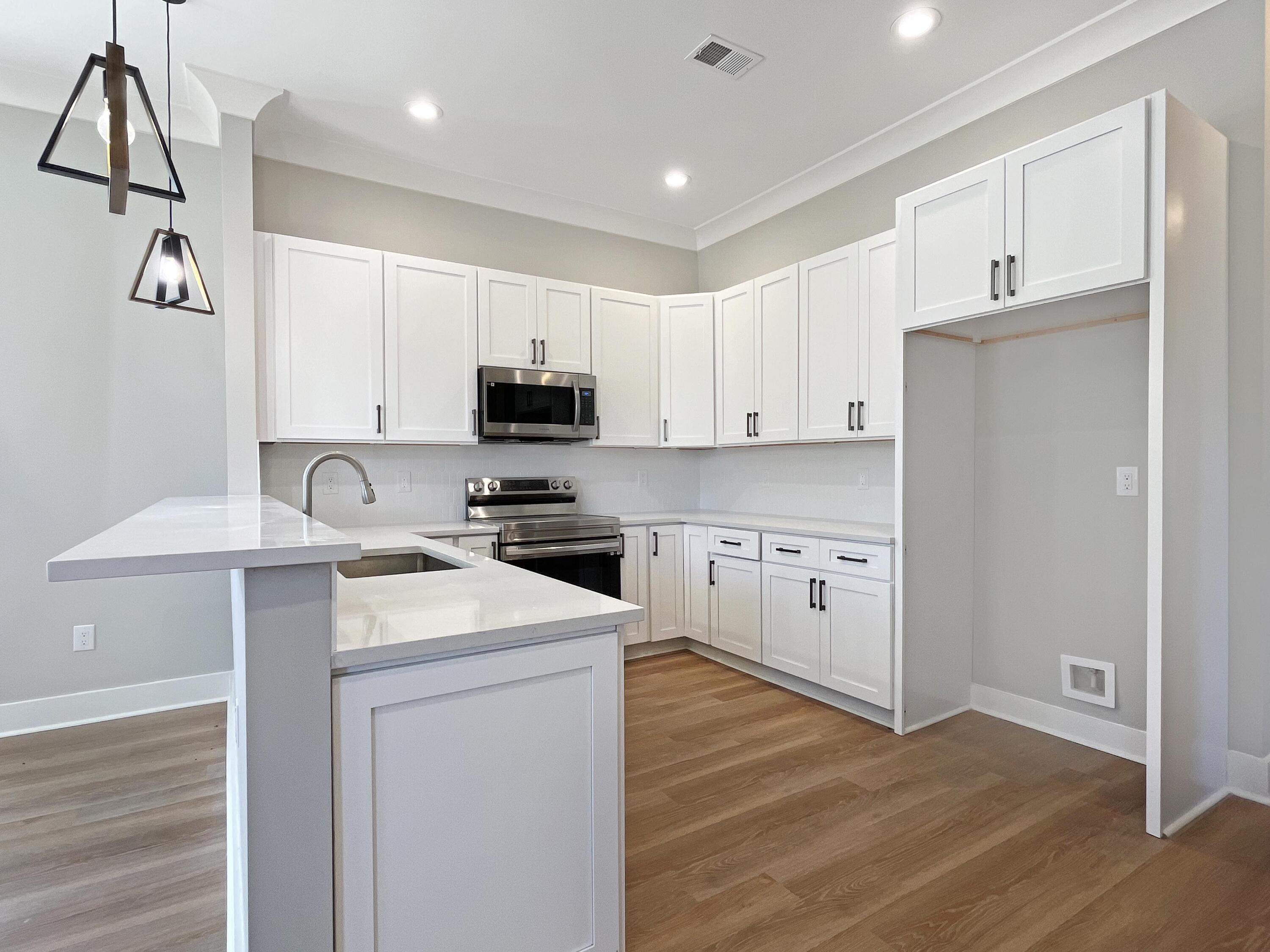 1096 Refuge Way Summerton, SC 29148 - Photo 2 of 24 IMG_3359
