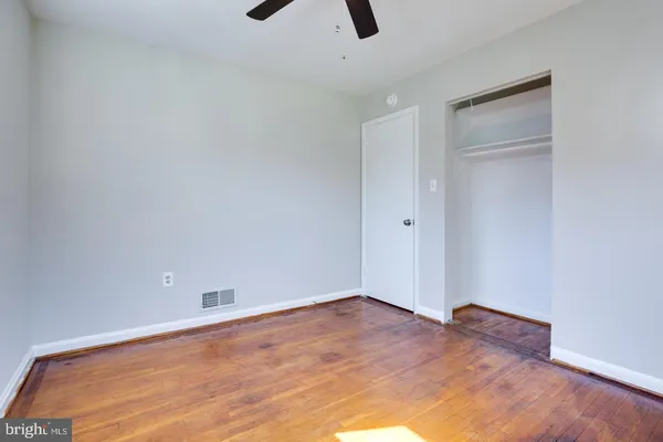 $3,900 | 502 North Mansfield Street, Alexandria, VA 22304