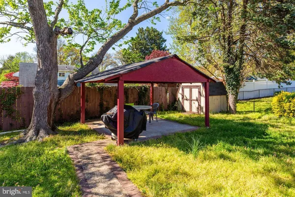 $3,900 | 502 North Mansfield Street, Alexandria, VA 22304