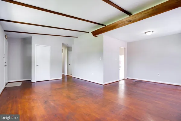 $3,900 | 502 North Mansfield Street, Alexandria, VA 22304