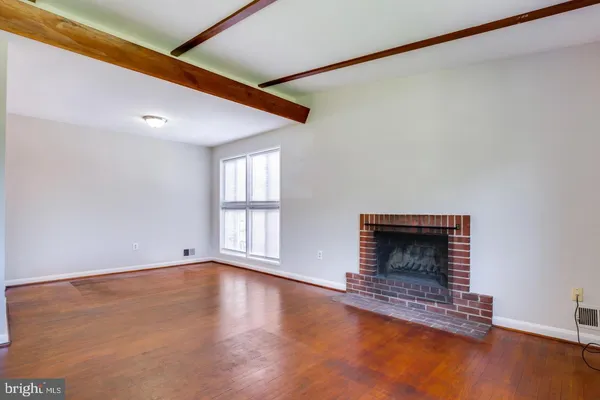 $3,900 | 502 North Mansfield Street, Alexandria, VA 22304
