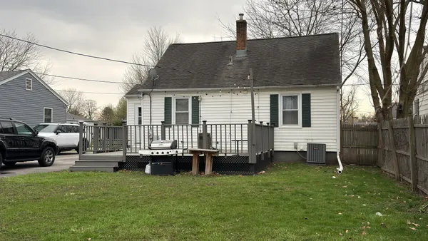 $2,195 | 1221 Agnes Avenue, Joliet, IL 60435