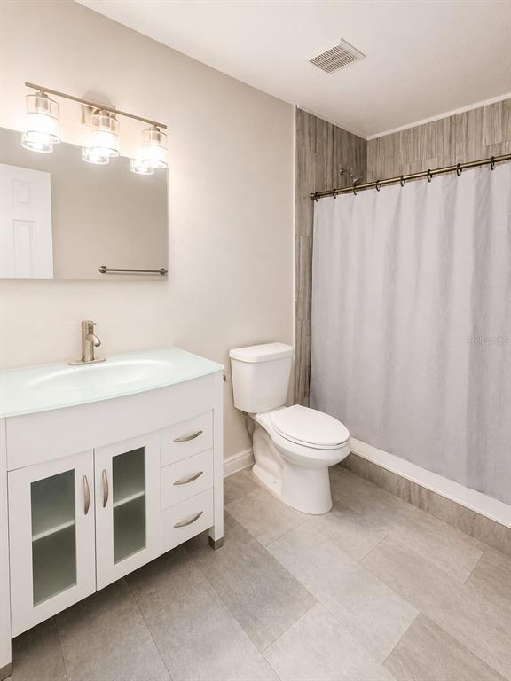 5124 Springwood Drive Tampa, FL 33624 - Photo 15 of 24